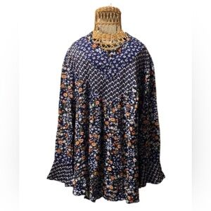 Umgee Women’s Mixed Print Bell Sleeve Blouse Size Small